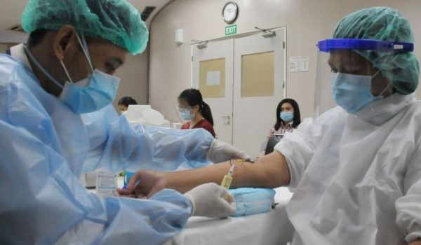 Sinovac: la emergencia por la que expertos en Indonesia piden una tercera dosis de esta vacuna china contra la covid-19