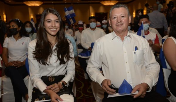 Berenice Quezada, exmiss Nicaragua, es la candidata a vicepresidenta por Alianza CxL