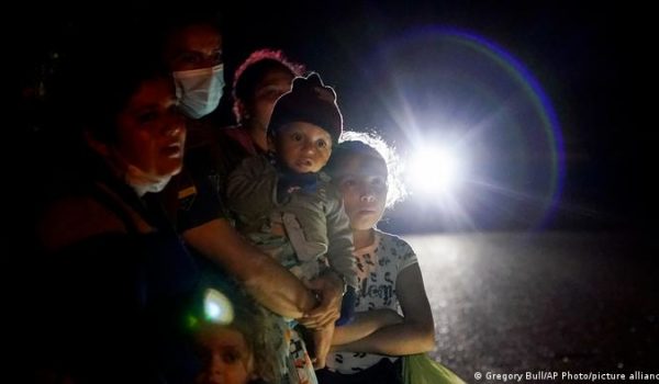 Estados Unidos estudia vacunar a migrantes que cruzan la frontera sur