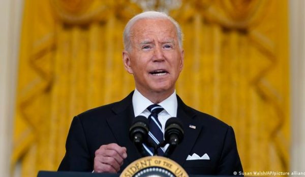 Biden declara estado de emergencia en Nueva York y Connecticut por huracán Henri