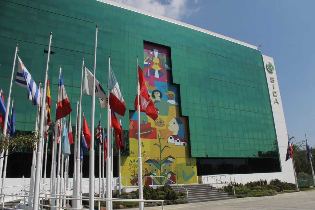 La sede de la Secretaría General del SICA está ubicada en El Salvador. LA PRENSA / TOMADA DE INTERNET
