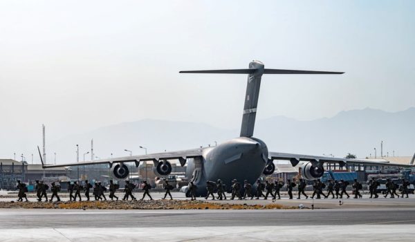 Afganistán: la intensa presión sobre Joe Biden para que las tropas estadounidenses se queden más tiempo en Kabul