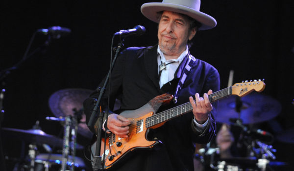 La demanda presentada el viernes alega que Dylan abusó de la demandante. LA PRENSA/AFP