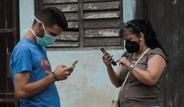 ¿Cómo funciona realmente la internet en Cuba y hasta qué punto puede EE.UU. «restaurar» la conexión?