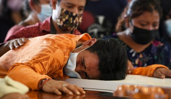 Huracán Grace | «Perdí a mi familia completa»: la desolación de un hombre mexicano tras la muerte de su esposa y 5 hijos por un alud