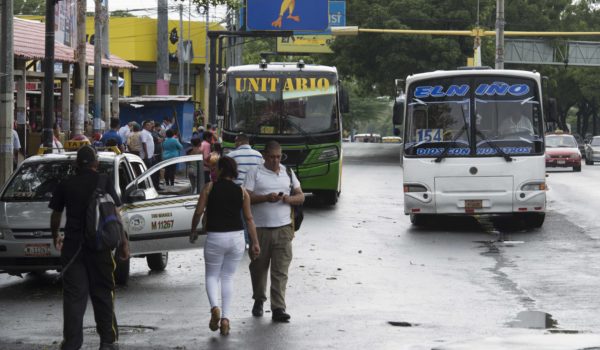 Interrupción de energía eléctrica y nuevo desvío en Managua por la construcción de la Pista Juan Pablo II