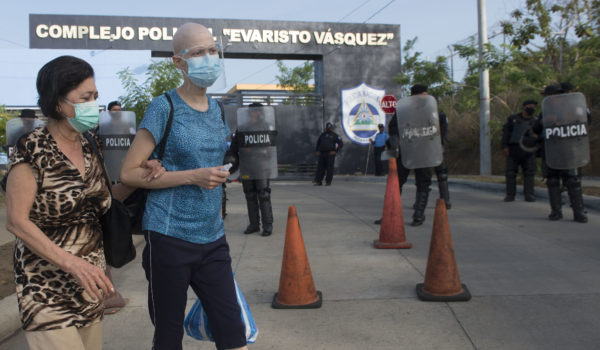 Familiares denuncian que opositores detenidos en el Chipote sufren «sobremedicación»