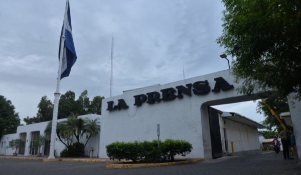 Mensaje y petición de los colaboradores de LA PRENSA