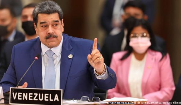 Senadores de Estados Unidos critican a AMLO por no extraditar a Maduro