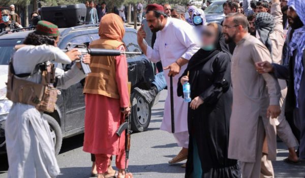 Afganistán: «Seguiré protestando hasta que el Talibán me mate»