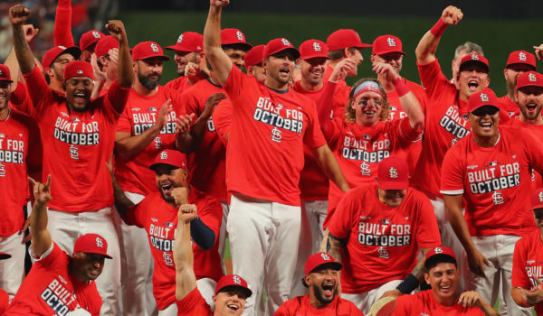 Cardenales ya van por 17 victorias corridas y los Yanquis continúan tronando