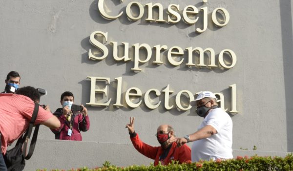 A tres meses de las votaciones municipales, un proceso sin convocatoria ni credibilidad