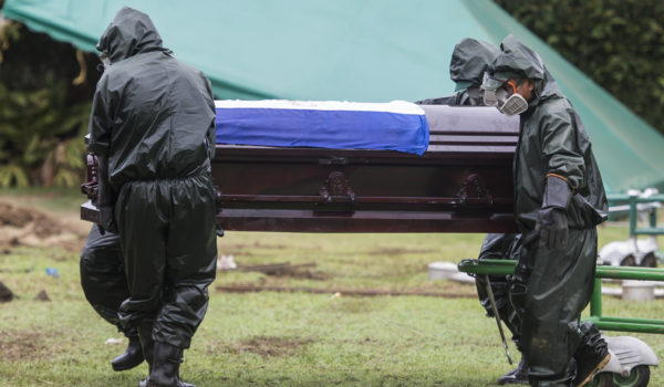 Desde octubre de 2020 el Ministerio de Salud solo reconoce una muerte por semana a causa del covid-19 LA PRENSA/Archico de Óscar Navarrete