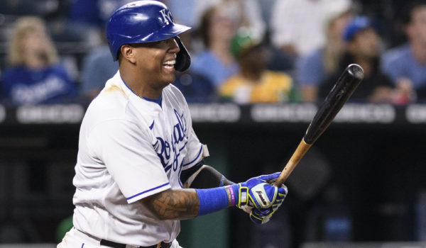 Salvador Pérez llega a 46 jonrones y rompe récord del legendario Johnny Bench