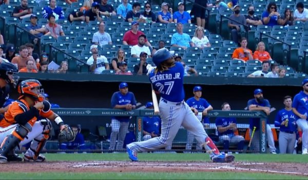 Guerrero llega a 44 jonrones y Lindor dispara tres para hundir a los Yanquis