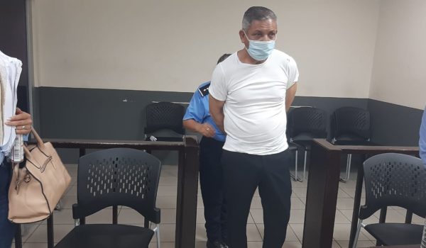 El pastor Vicente Blanco Lezama declarado culpable por el encubrimiento de un homicidio. LA PRENSA/Ernesto García