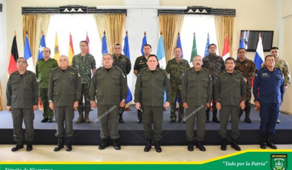 Jefe del Ejército, Julio César Avilés, participó en reunión con agregados de defensa y jefes de misiones acreditados en Nicaragua