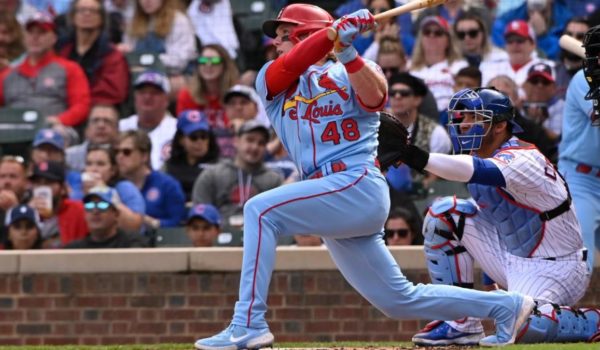 Cardenales llegan a 15 victorias seguidas y los Yanquis le dan alcance a Boston