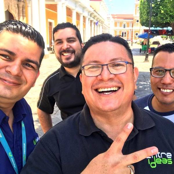 El periodista Óscar Hernández, promotor de eventos culturales y parte del staff de Radio 1 Nicaragua (online). LA PRENSA/Tomada de redes