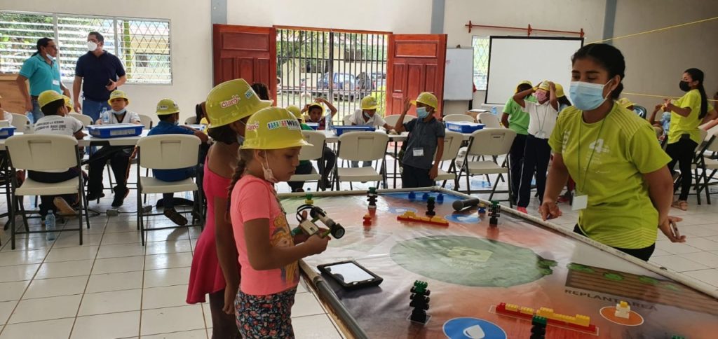 Waslala celebra su olimpiada regional de robótica