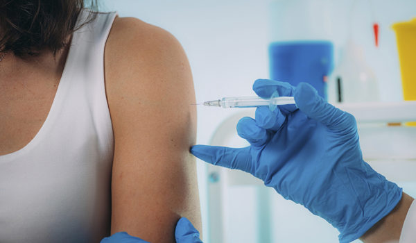 Minsa retrasa aplicación de vacuna contra el VPH en Nicaragua
