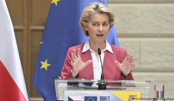 La Unión Europea ha exportado más de mil millones de dosis de vacunas anti-coronavirus a 150 países