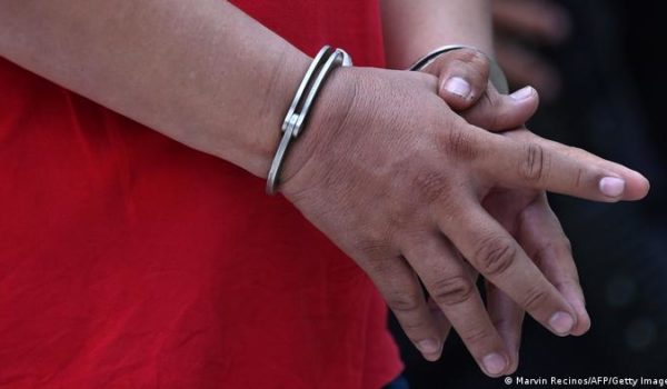Arrestan a alcalde hondureño y su esposa por presunto lavado de activos