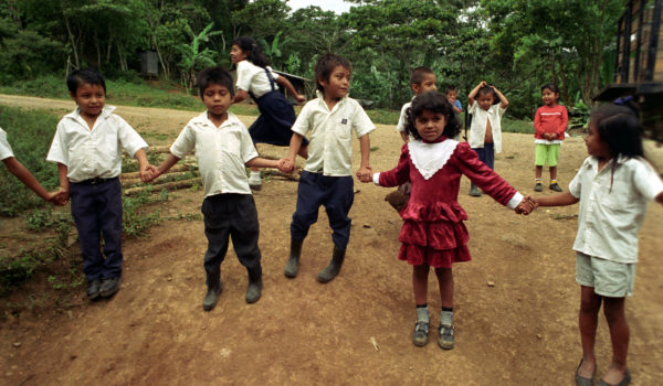 Así jugaban los niños nicaragüenses antes de los teléfonos y tabletas