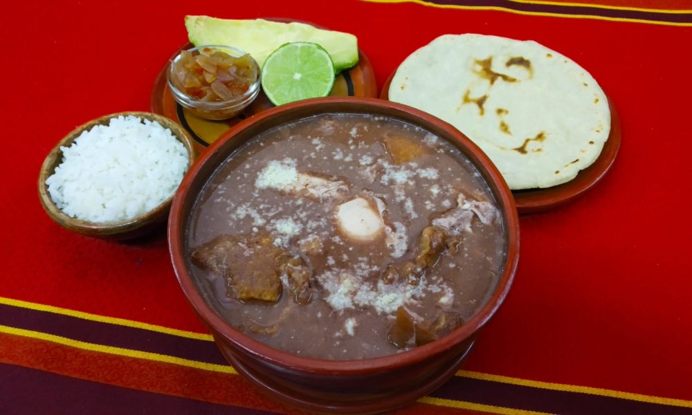 Sopa de frijoles