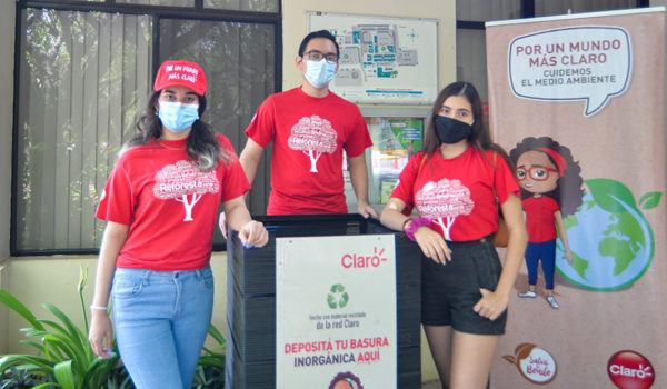 UAM entrega 346 kilogramos de desechos tecnológicos a Claro Nicaragua