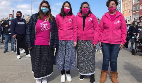 Las 80 mujeres que fueron filmadas mientras orinaban y ahora se sienten humilladas por un juez
