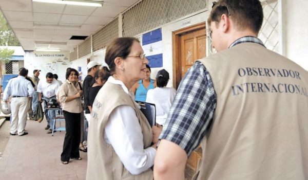 Acompañantes electorales versus observadores internacionales. ¿Quiénes son los invitados del régimen para el 7 de noviembre?