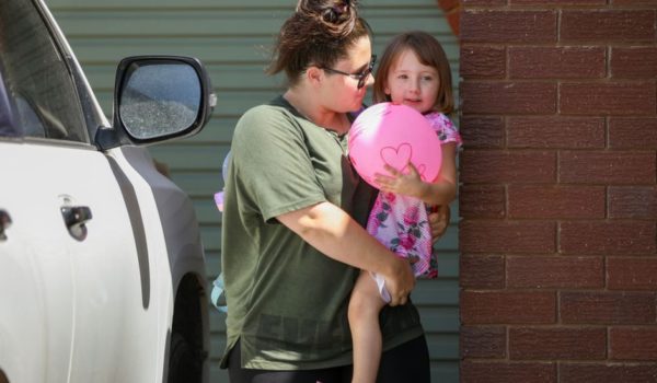 Cleo Smith: autoridades acusan a un hombre de secuestrar a la niña de 4 años que estuvo 18 días desaparecida en Australia