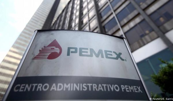 Interpol emite ficha roja contra otro exdirector de Pemex