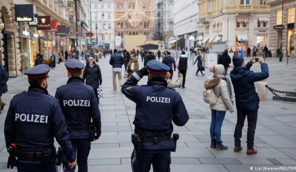 Austria aprueba la vacunación obligatoria y un confinamiento contra la covid