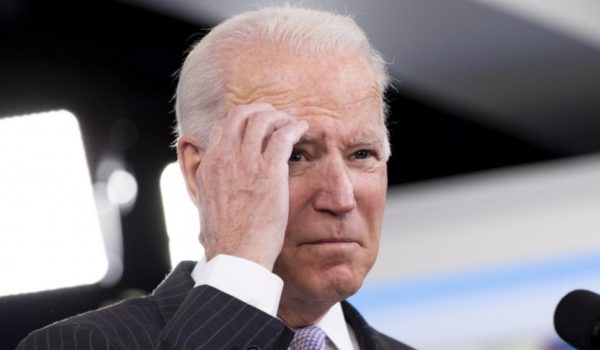 Por qué se desplomó la popularidad de Biden en Estados Unidos y qué papel juega Trump en la recuperación de los republicanos