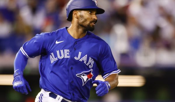 Semien se unirá a los Rangers, mientras que Gausman lanzará para Toronto
