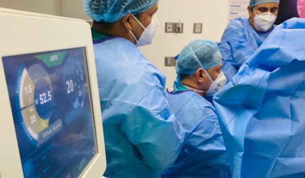 Hospital Vivian Pellas con tecnología de última generación para cirugías urológicas