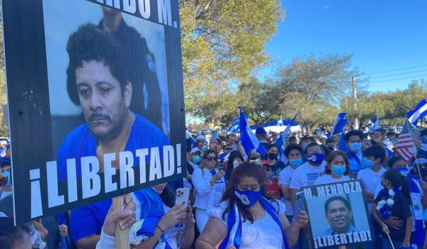 Irlanda Jerez, Nahiroby Olivas y Byron Estrada lideran marcha en Miami y piden que elecciones de Nicaragua sean declaradas ilegítimas