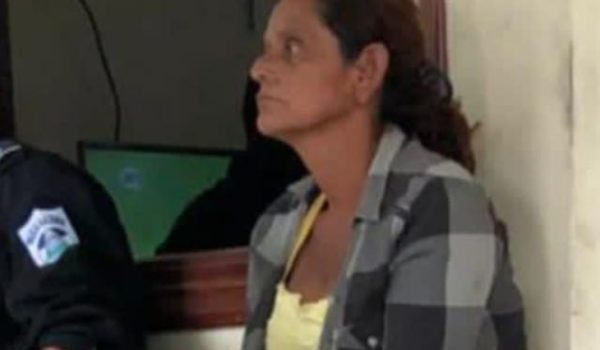Paulina Sevilla Calderón acusado de parricidio, será examinada por especialista en psiquiatría. LA PRENSA/Cortesía