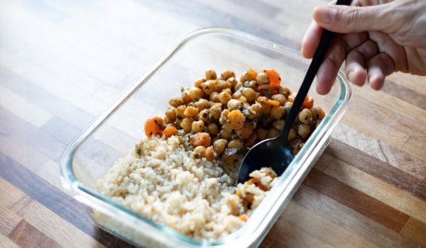 Qué es la «materia oscura» de los alimentos y por qué puede ayudar en la prevención del cáncer