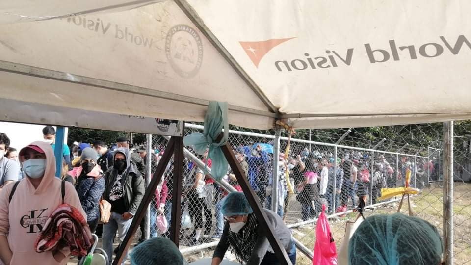 las manos vacunacion