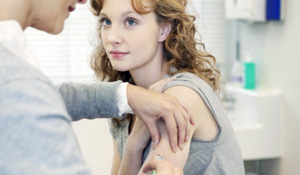 Los alentadores datos sobre la vacuna contra el virus del papiloma humano (VPH) y la reducción del cáncer de cuello uterino