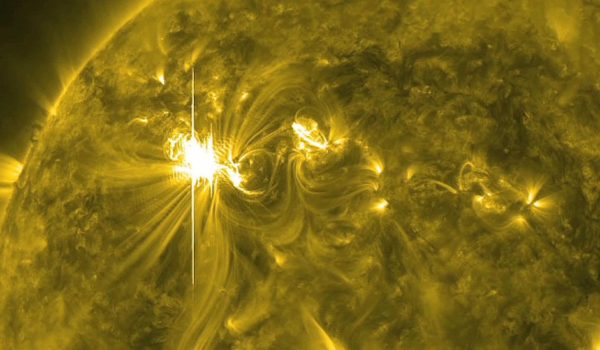 Eclipse solar total | «Todo lo que observemos nos servirá para entender los grandes misterios del Sol»: Patricio Rojo, el astrónomo chileno que estudiará el fenómeno desde la Antártida