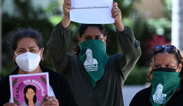 Aborto en El Salvador: condenan al Estado por el caso de Manuela, una mujer criminalizada tras sufrir una emergencia obstétrica