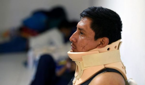 Accidente en Chiapas | «Éramos tantos que no podíamos ir ni sentados»: cómo son los viajes de migrantes hacinados en camiones como el que volcó en México