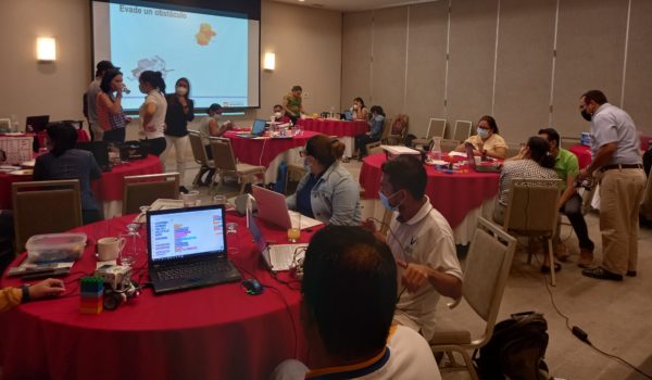 WRO Nicaragua cierra año con taller de capacitación