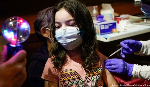 OMS llama a proteger a los niños, ahora los más afectados por la pandemia