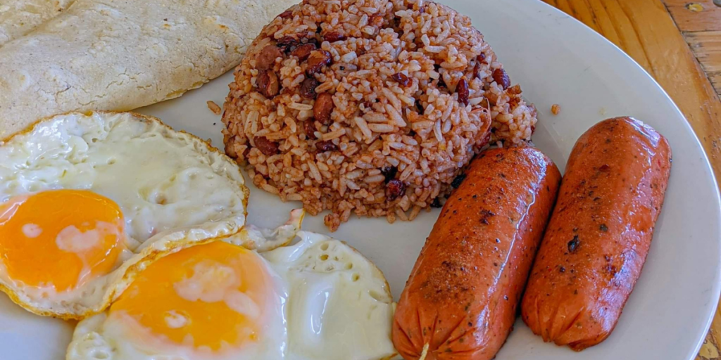 desayunar en Managua