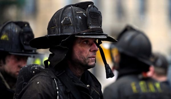 Incendio en Nueva York: mueren al menos 19 personas, entre ellas 9 menores, en el fuego más mortífero que sufre la ciudad en 30 años